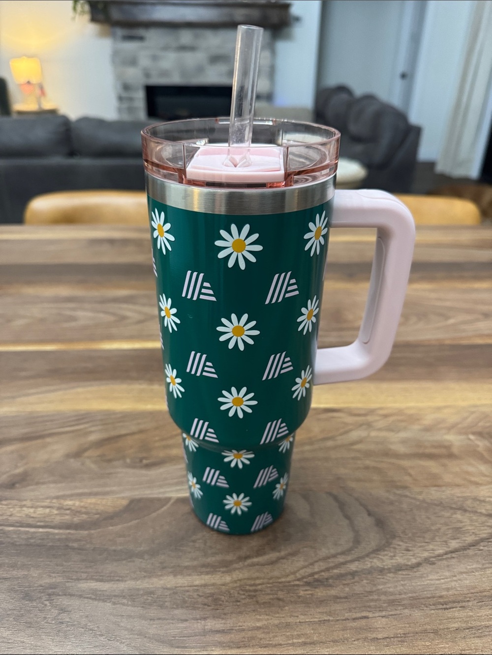 Aldi Green Daisy Print Travel Tumbler with Pink Handle 40 oz.